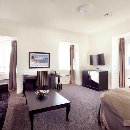 Atlantic Hotel